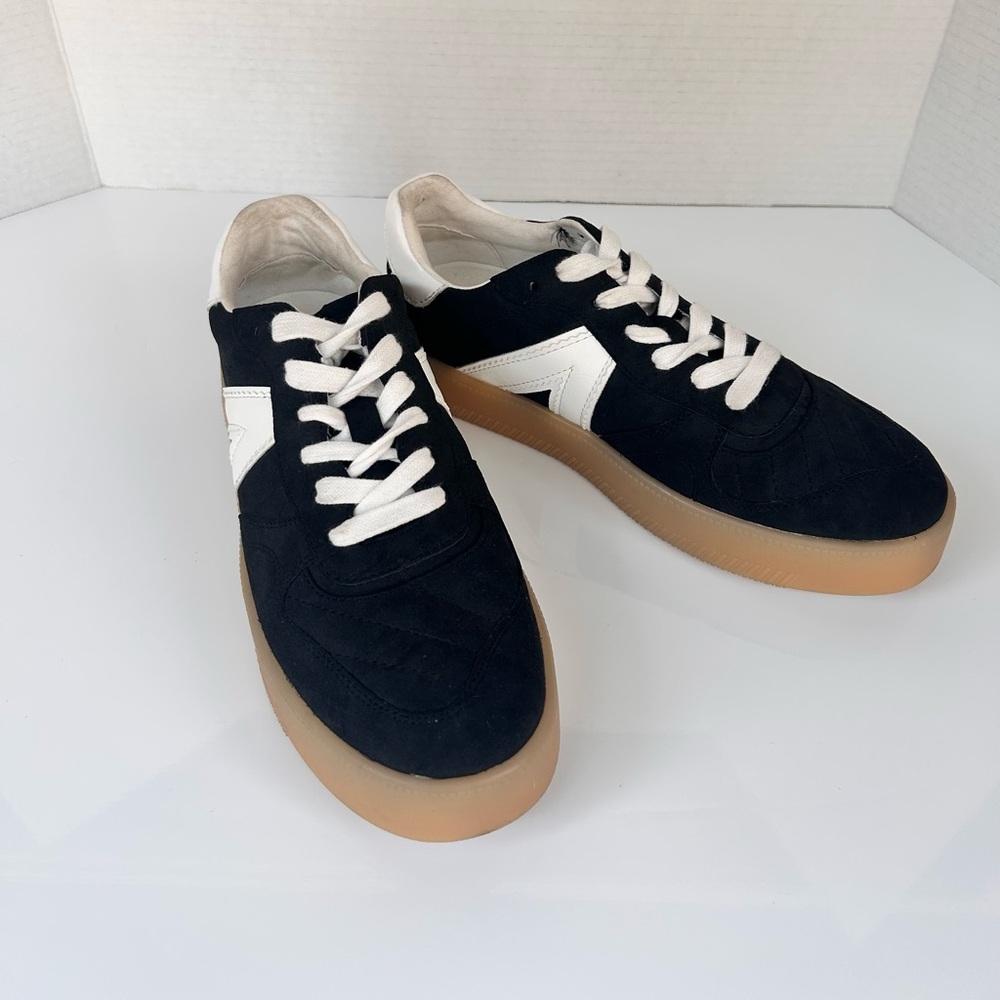 MIA sneakers Black and White, men’s 7.5